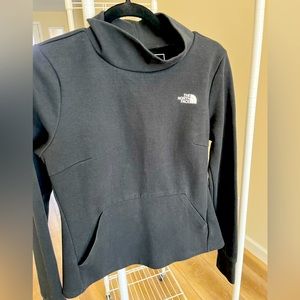 NORTH FACE Pullover size SMALL like new
